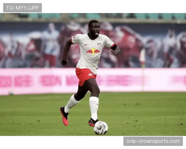 莱比锡边路进攻精准利用漏洞 左路传中多次创造得分良机